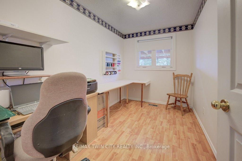 Photo 24 of 12 Bradbury Crescent, Brant, Paris — HOMEH