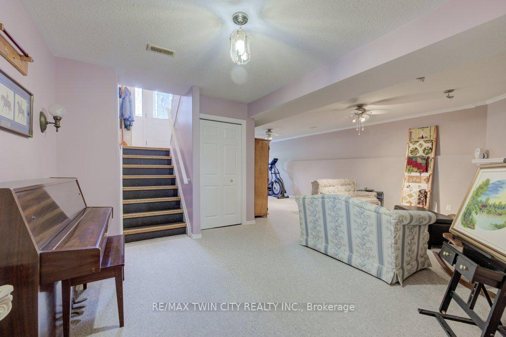 Photo 28 of 12 Bradbury Crescent, Brant, Paris — HOMEH
