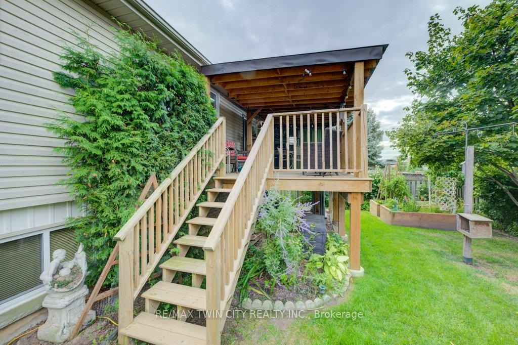 Photo 35 of 12 Bradbury Crescent, Brant, Paris — HOMEH
