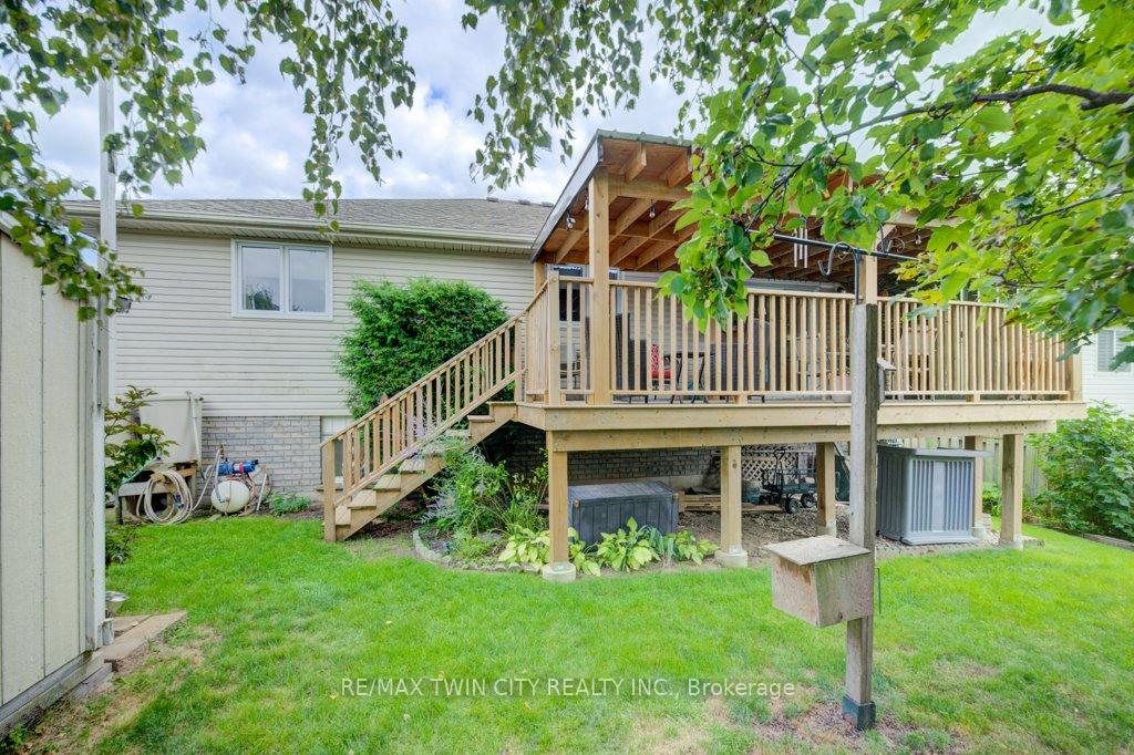 Photo 38 of 12 Bradbury Crescent, Brant, Paris — HOMEH