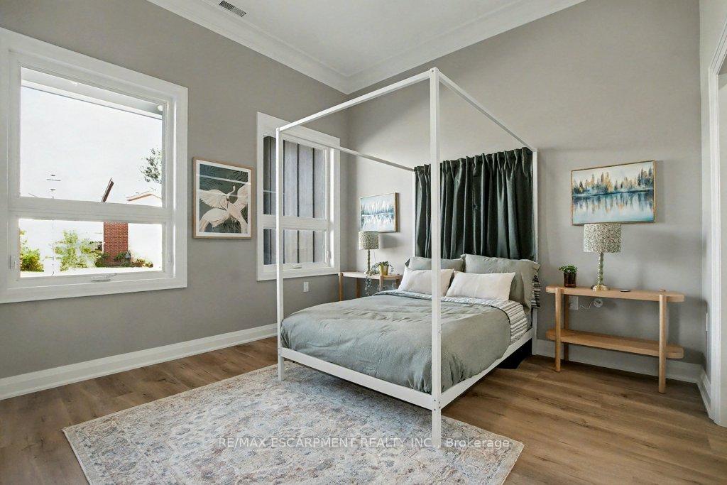 Photo 8 of 33 Sister Kern Terrace, Hamilton, Kennedy — HOMEH