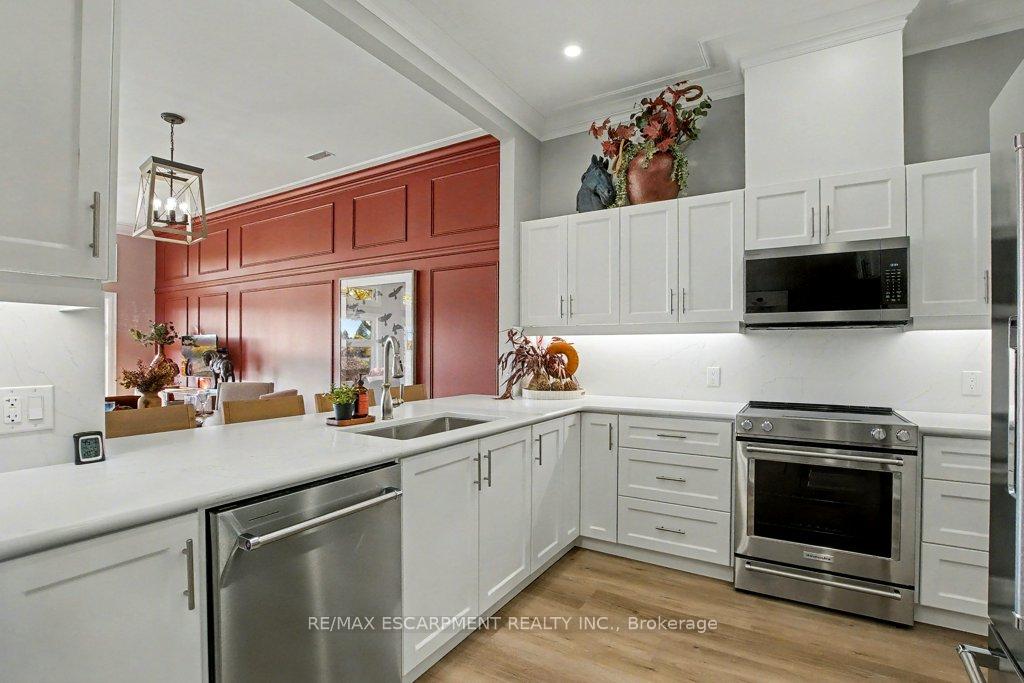 Photo 12 of 33 Sister Kern Terrace, Hamilton, Kennedy — HOMEH