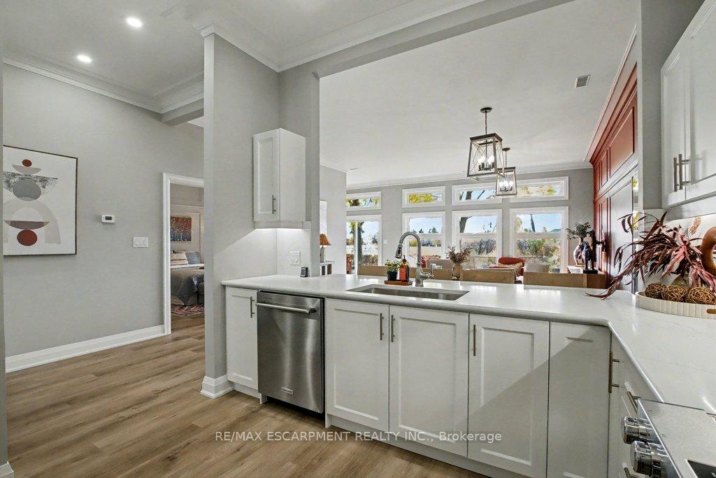 Photo 14 of 33 Sister Kern Terrace, Hamilton, Kennedy — HOMEH