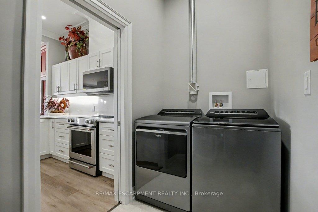 Photo 15 of 33 Sister Kern Terrace, Hamilton, Kennedy — HOMEH