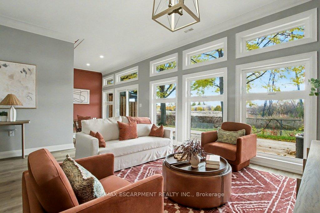Photo 20 of 33 Sister Kern Terrace, Hamilton, Kennedy — HOMEH