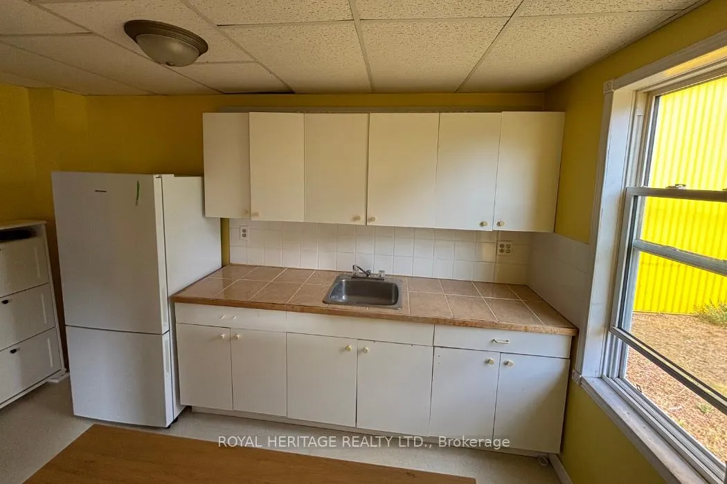Photo 5 of 41 Harriett Street, Belleville, Belleville Ward — HOMEH