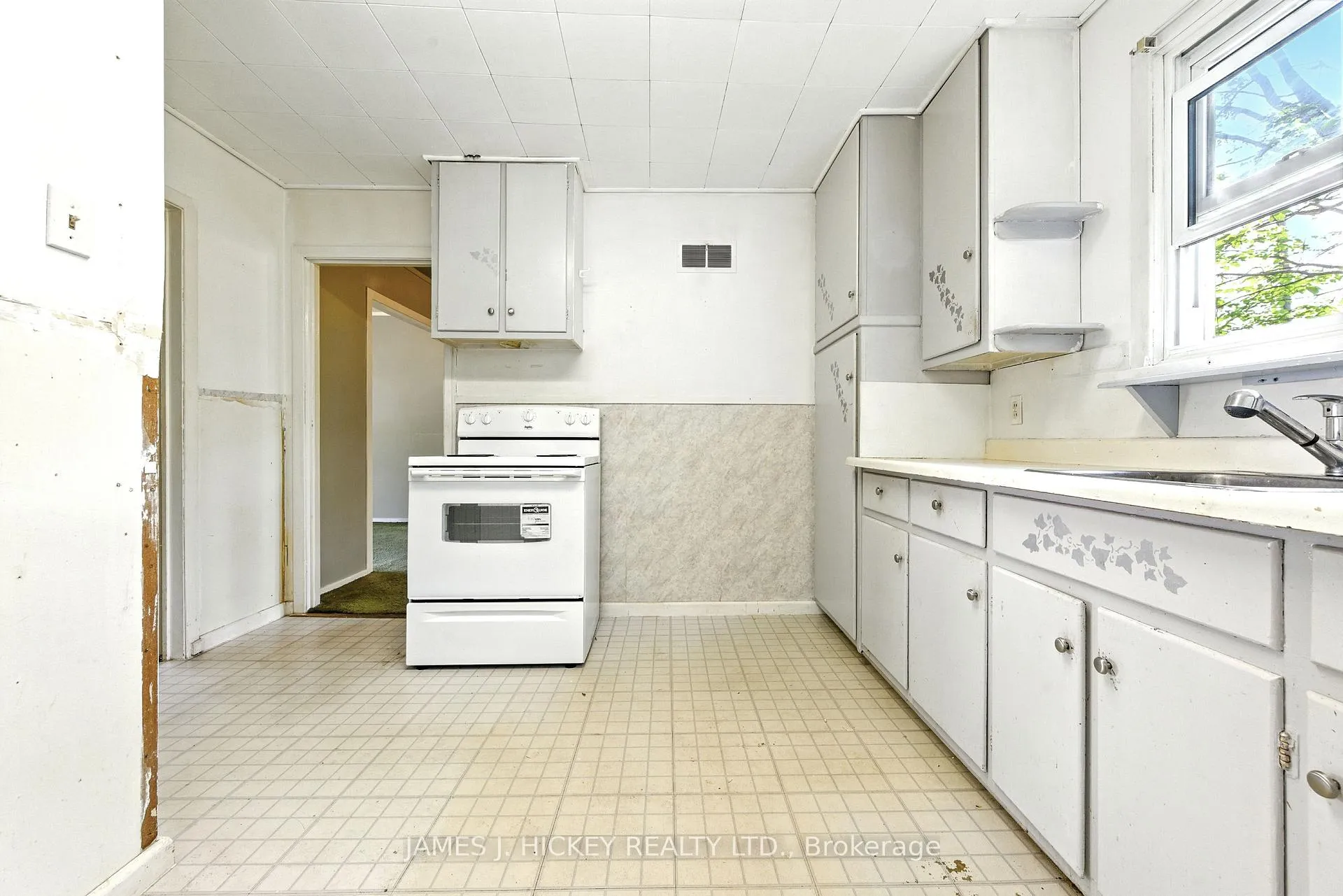 Photo 14 of 123 Algonquin Street, Deep River — HOMEH