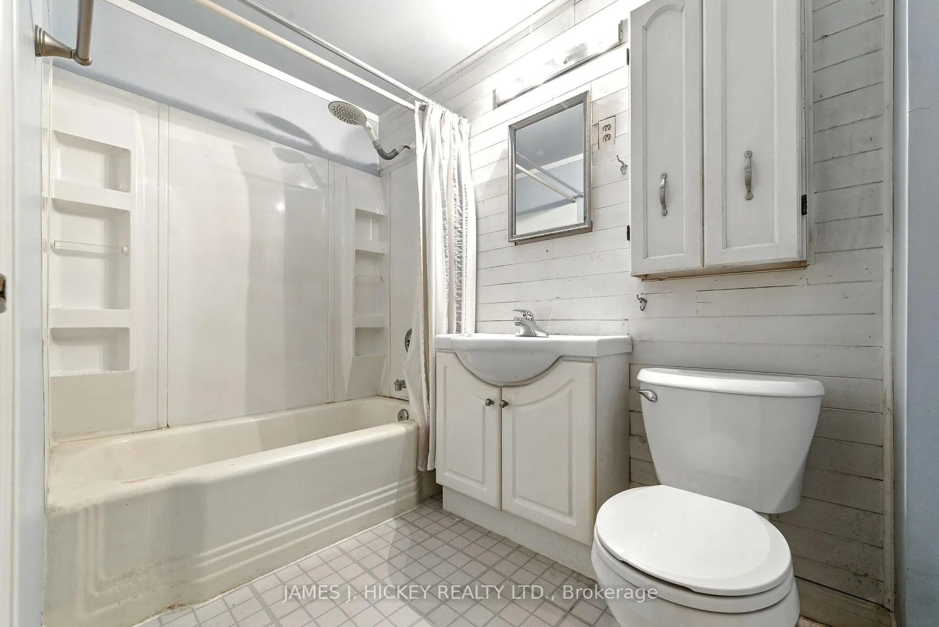 Photo 26 of 123 Algonquin Street, Deep River — HOMEH