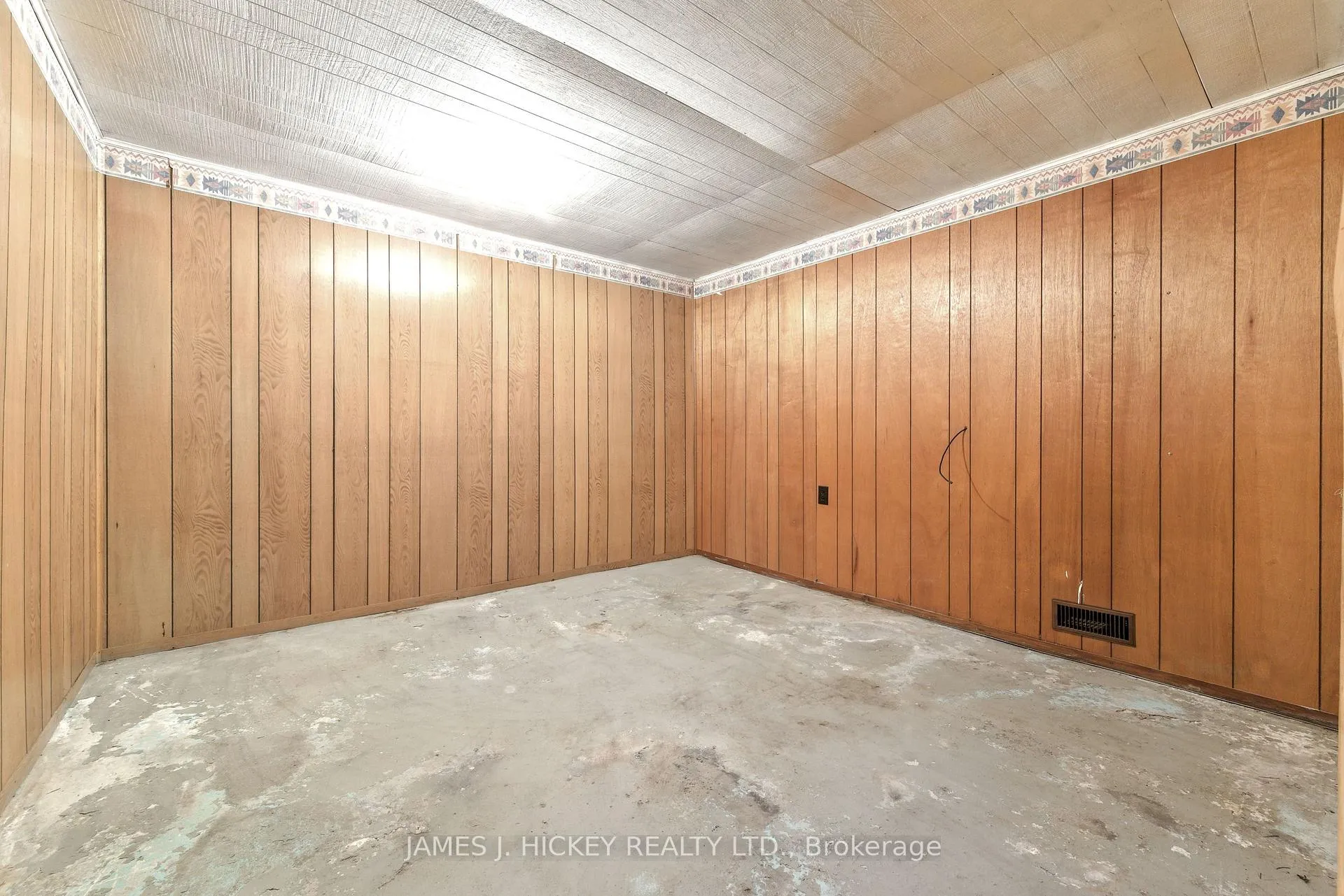 Photo 27 of 123 Algonquin Street, Deep River — HOMEH