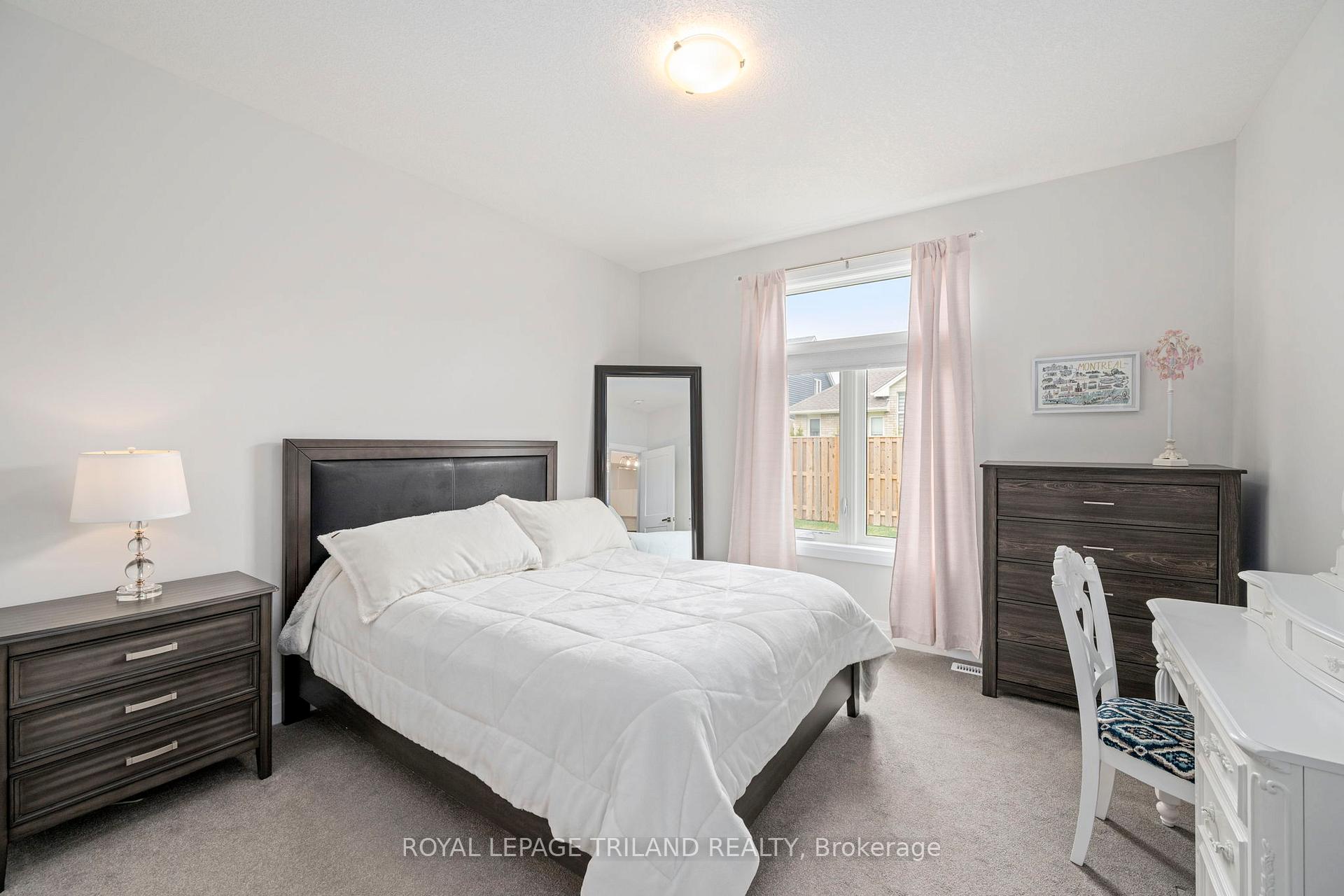 Photo 13 of Unit 12, 63 Compass Trail, Central Elgin, Rural Central Elgin — HOMEH