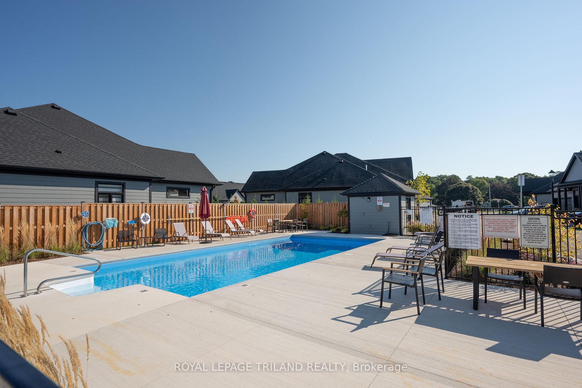 Photo 23 of Unit 12, 63 Compass Trail, Central Elgin, Rural Central Elgin — HOMEH