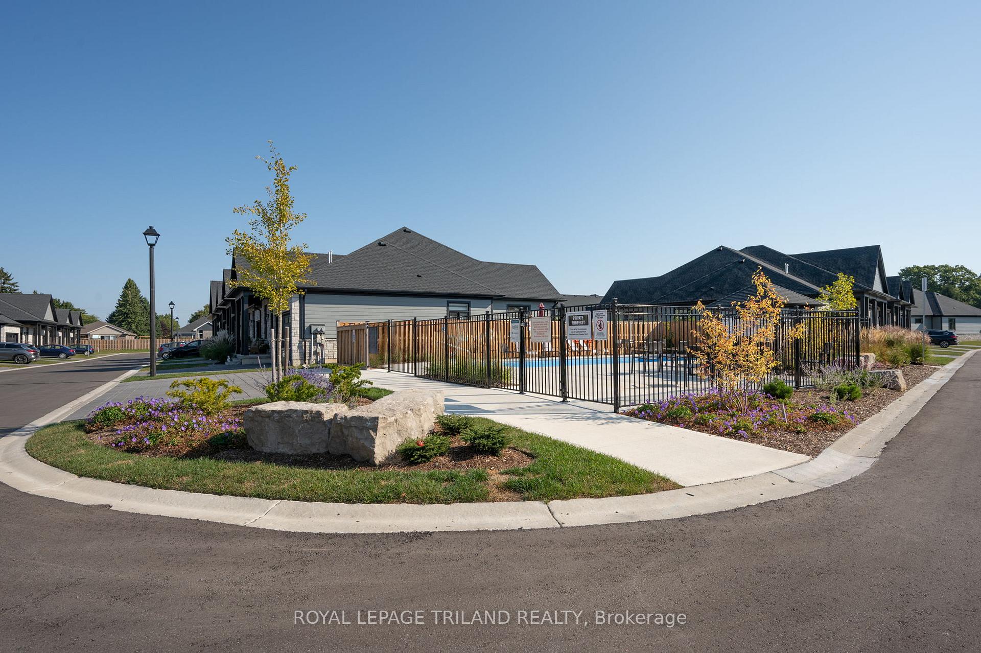 Photo 24 of Unit 12, 63 Compass Trail, Central Elgin, Rural Central Elgin — HOMEH