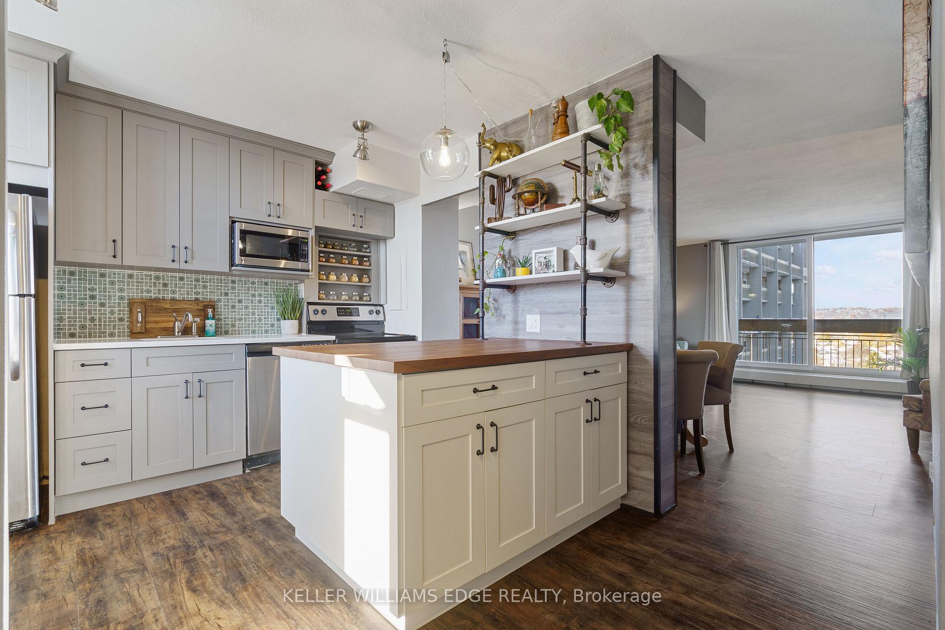 Photo 1 of Unit 731, 350 Quigley Road, Hamilton, Vincent — HOMEH
