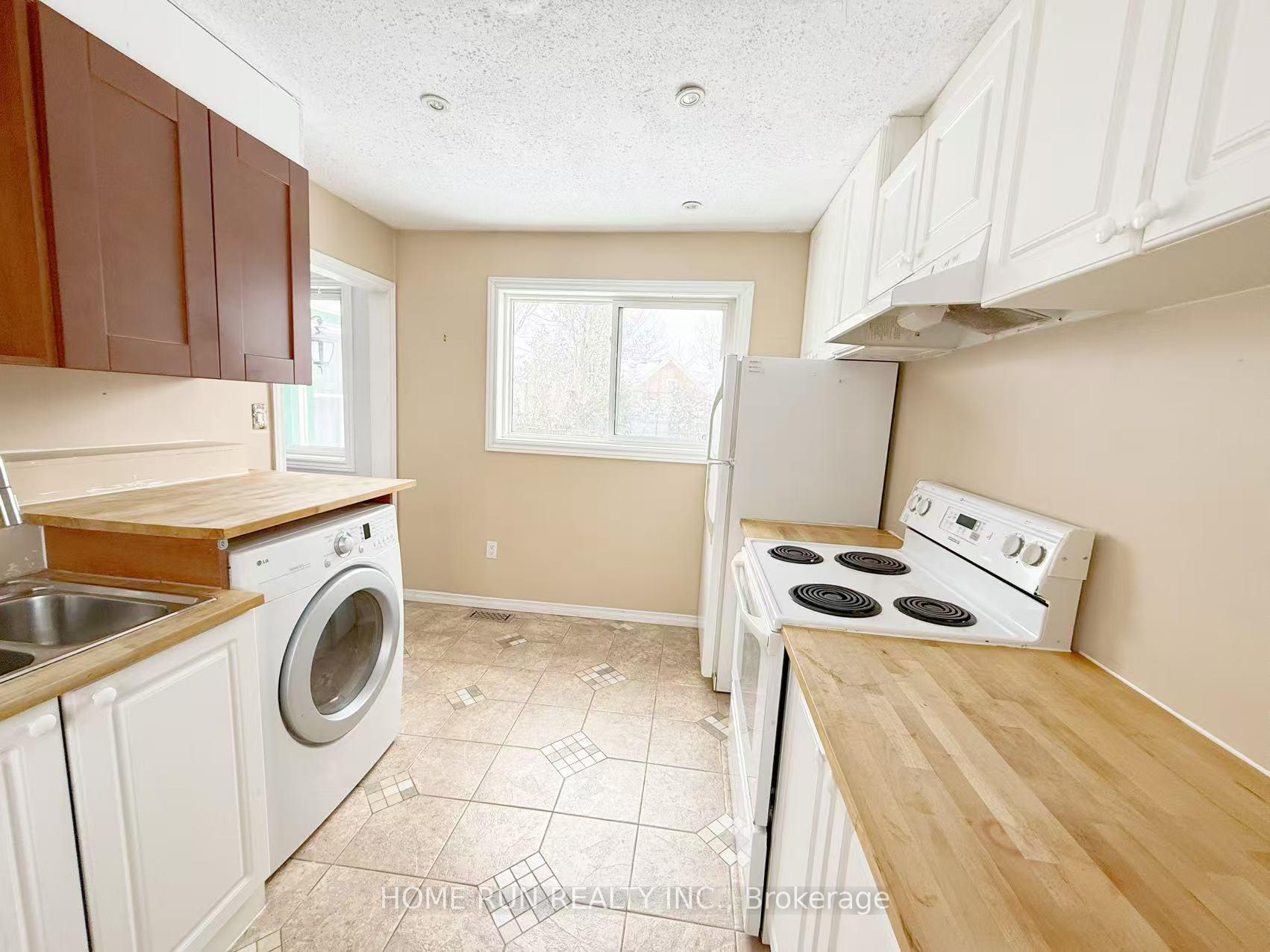 Photo 8 of 12 Herriott Street, Carleton Place — HOMEH