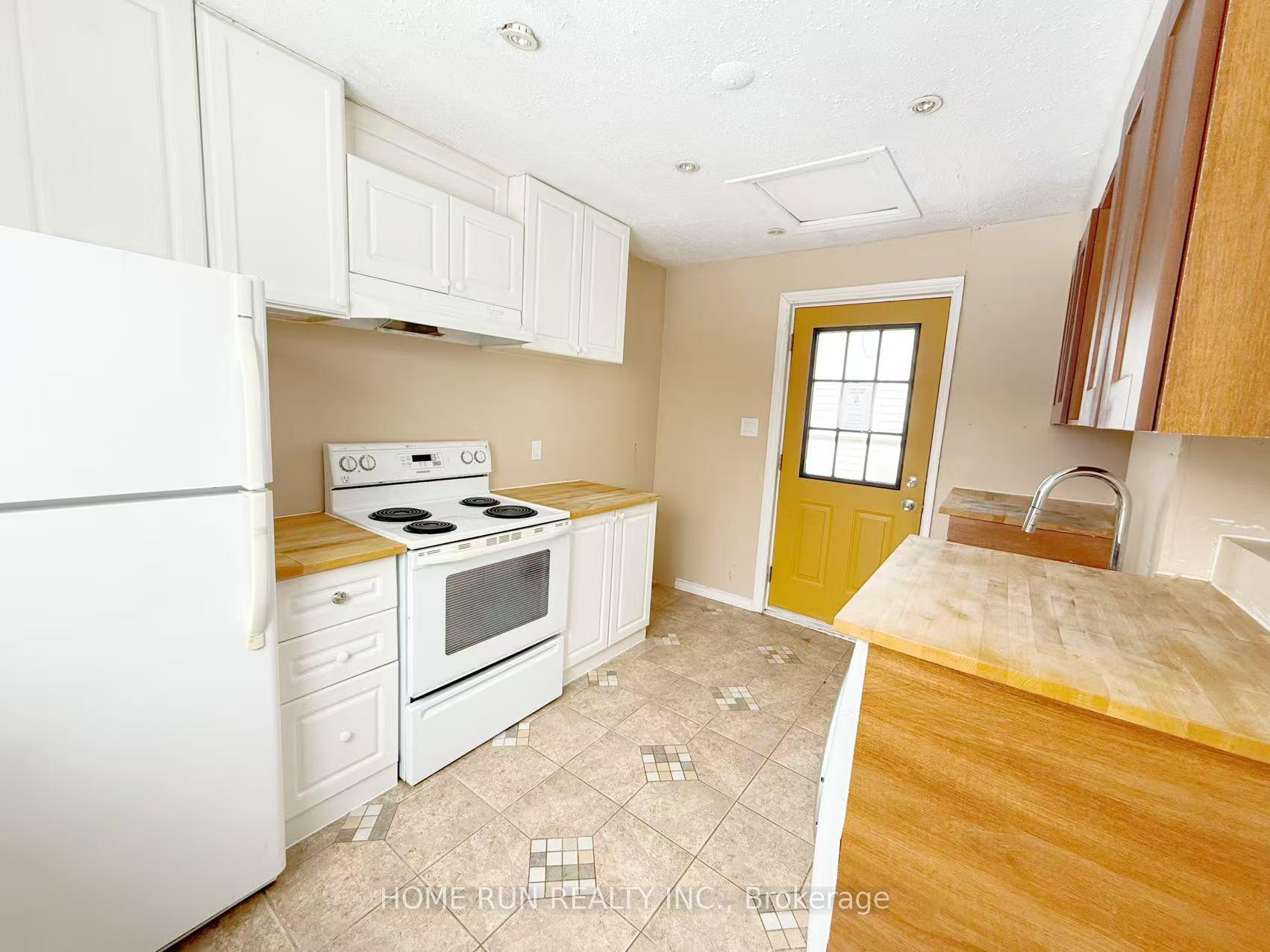 Photo 12 of 12 Herriott Street, Carleton Place — HOMEH