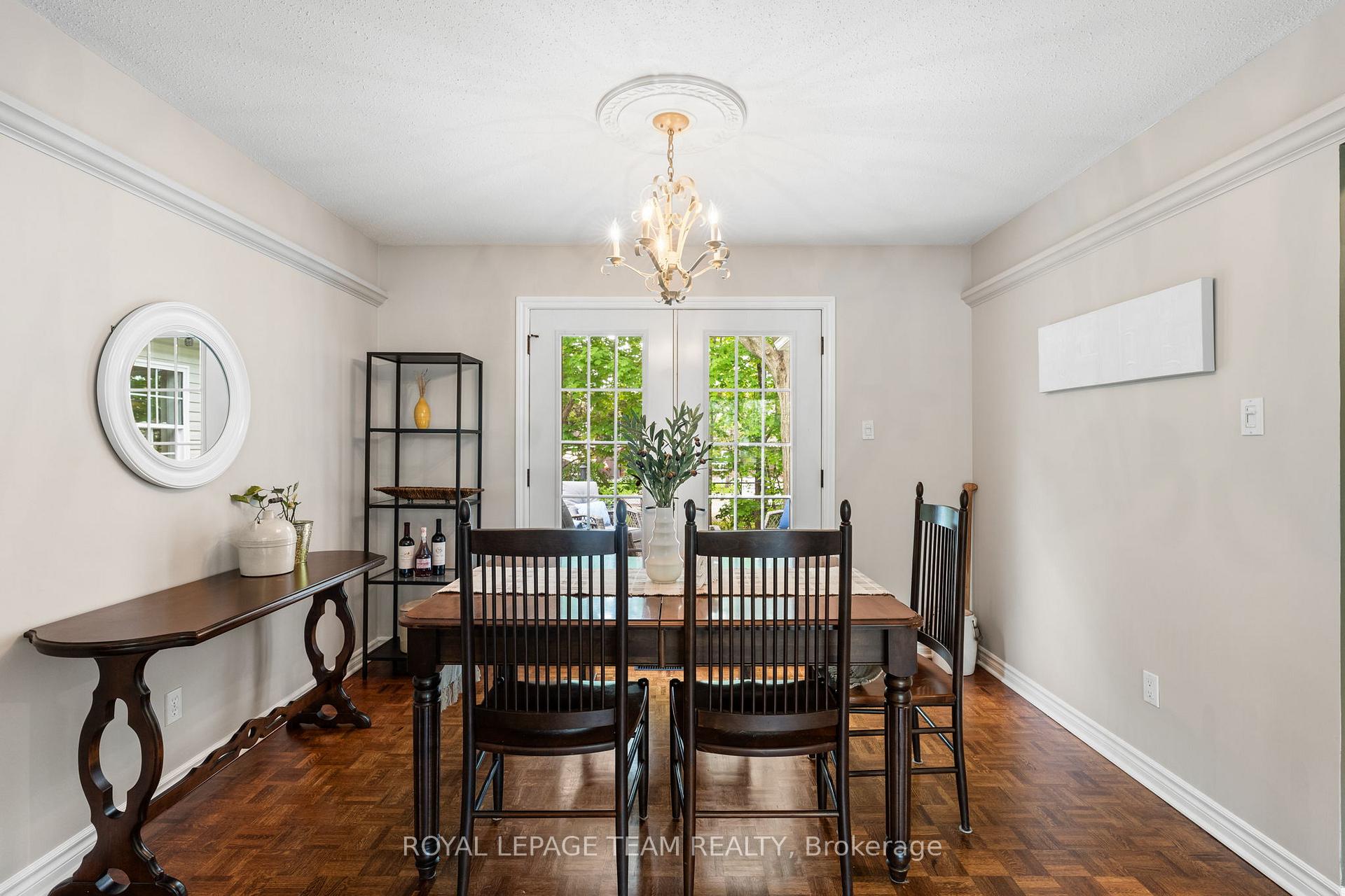 Photo 9 of 22 Juniper Court, Ottawa, Borden Farm/Stewart Farm/Carleton Heights/Parkwood Hills — HOMEH