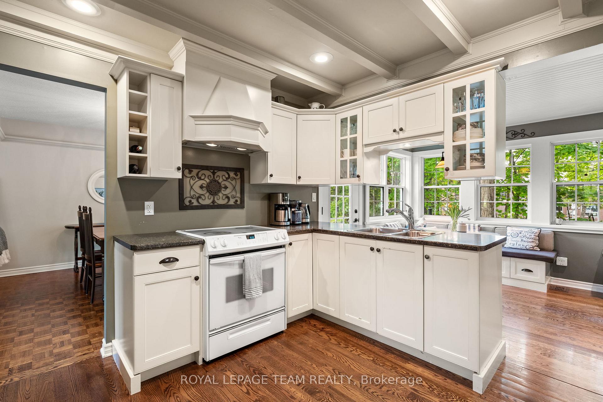 Photo 16 of 22 Juniper Court, Ottawa, Borden Farm/Stewart Farm/Carleton Heights/Parkwood Hills — HOMEH