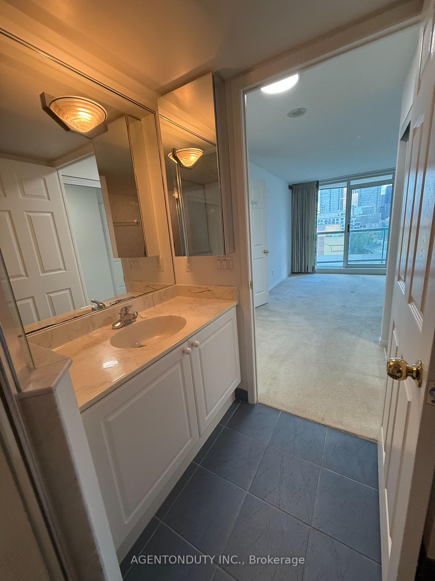 Photo 13 of Unit 1135, 109 Front Street E, Toronto, Waterfront Communities — HOMEH