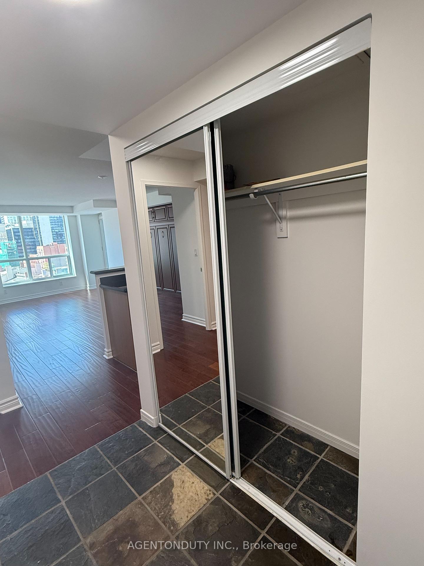 Photo 14 of Unit 1135, 109 Front Street E, Toronto, Waterfront Communities — HOMEH