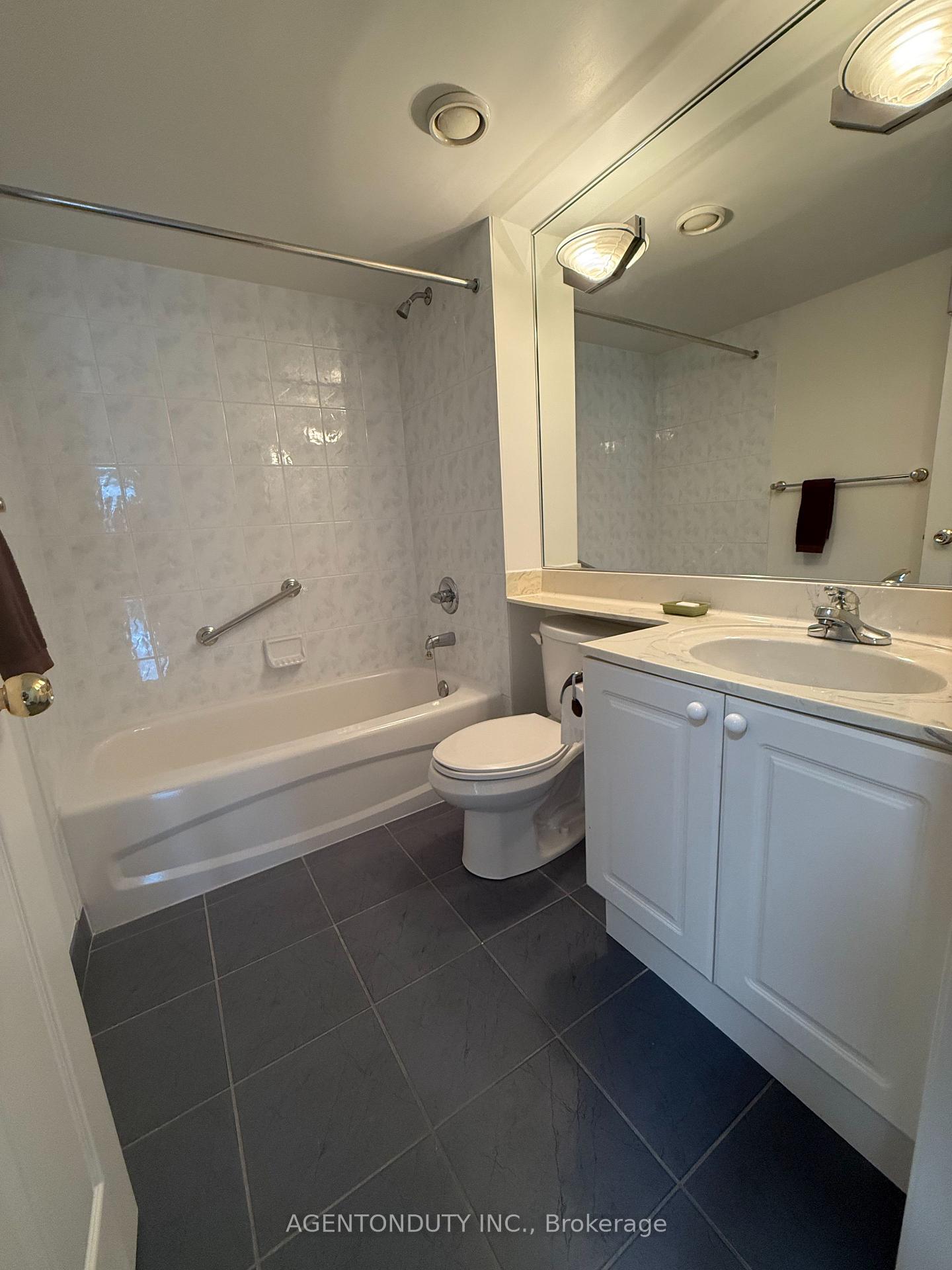 Photo 19 of Unit 1135, 109 Front Street E, Toronto, Waterfront Communities — HOMEH