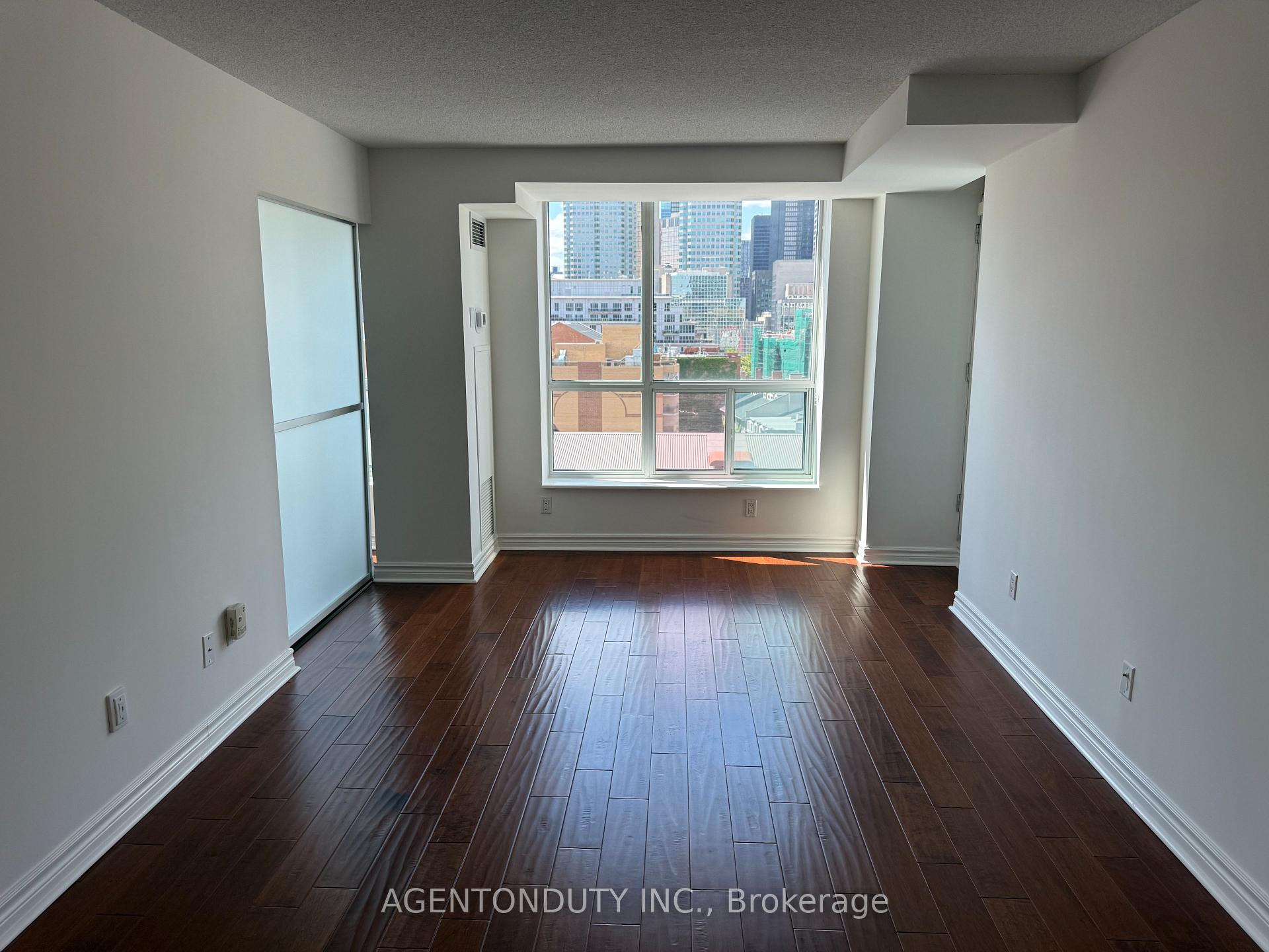 Photo 23 of Unit 1135, 109 Front Street E, Toronto, Waterfront Communities — HOMEH