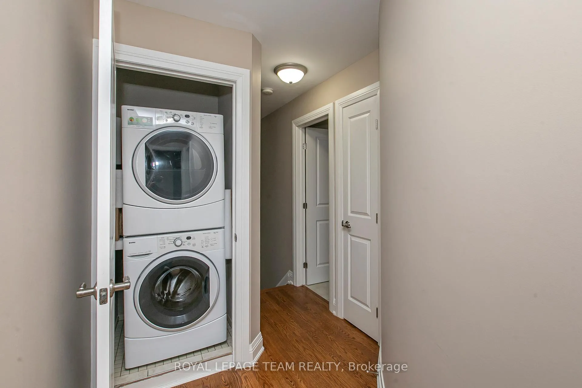 Photo 20 of 691 Edison Avenue, Ottawa, Laurentianview — HOMEH