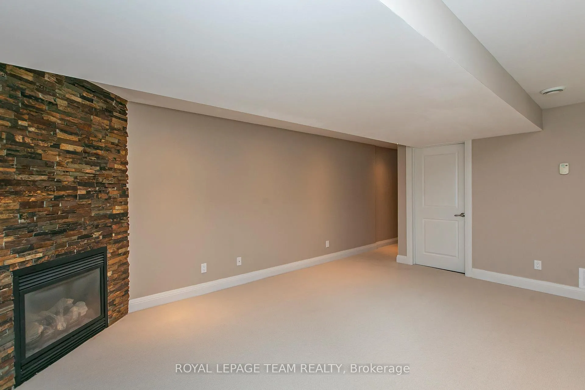 Photo 27 of 691 Edison Avenue, Ottawa, Laurentianview — HOMEH
