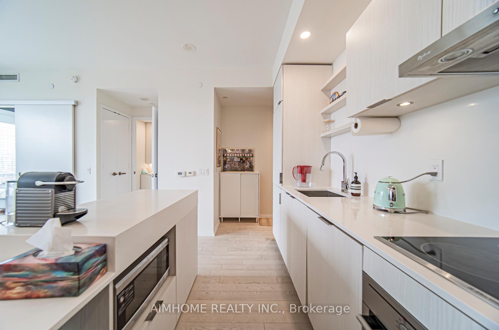Photo 3 of Unit 1210, 16 Bonnycastle Street, Toronto, Waterfront Communities — HOMEH