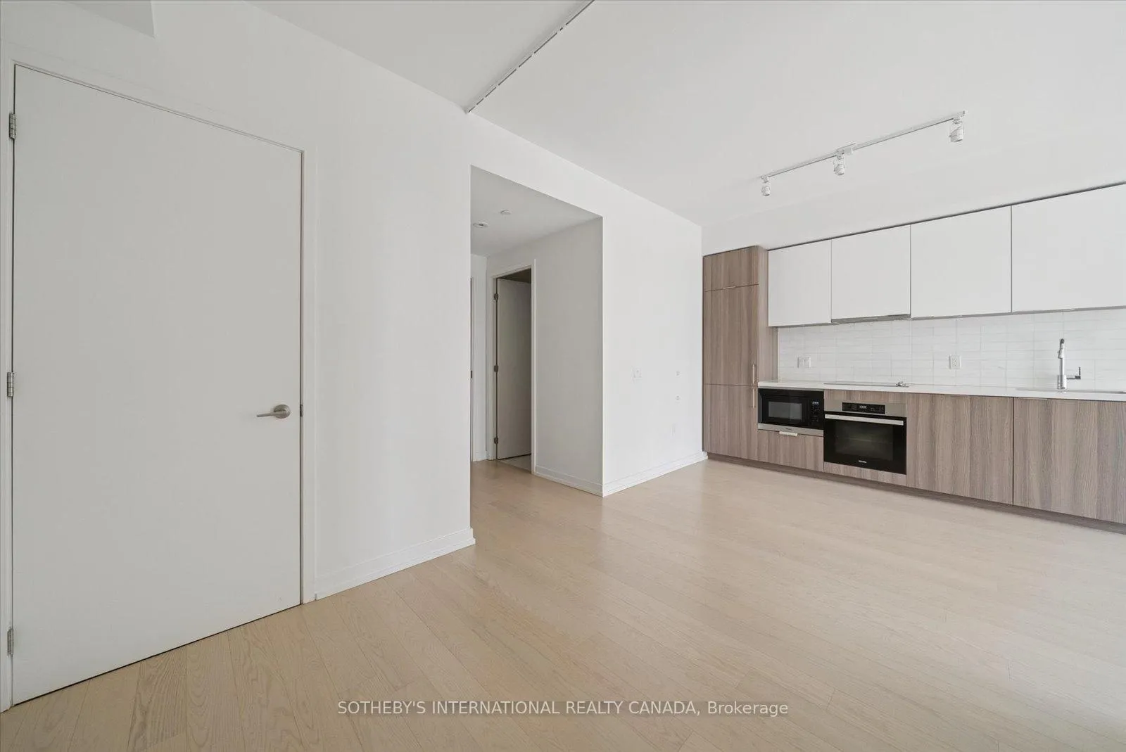 Photo 15 of Unit 618, 15 Queens Quay E, Toronto, Waterfront Communities — HOMEH