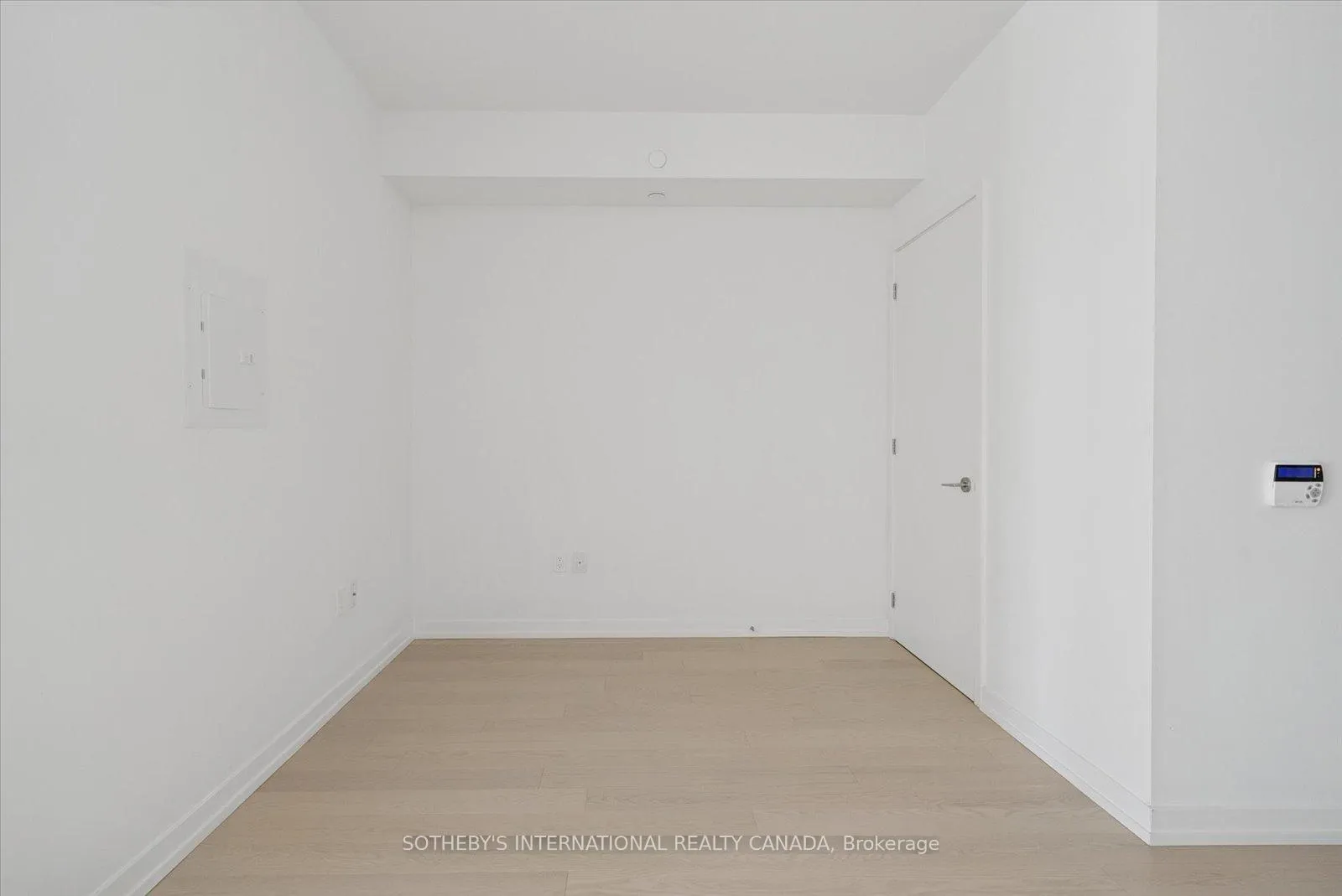 Photo 17 of Unit 618, 15 Queens Quay E, Toronto, Waterfront Communities — HOMEH