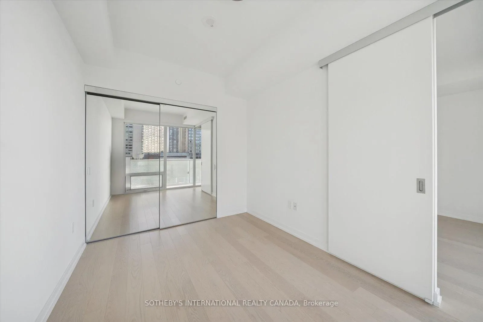 Photo 20 of Unit 618, 15 Queens Quay E, Toronto, Waterfront Communities — HOMEH