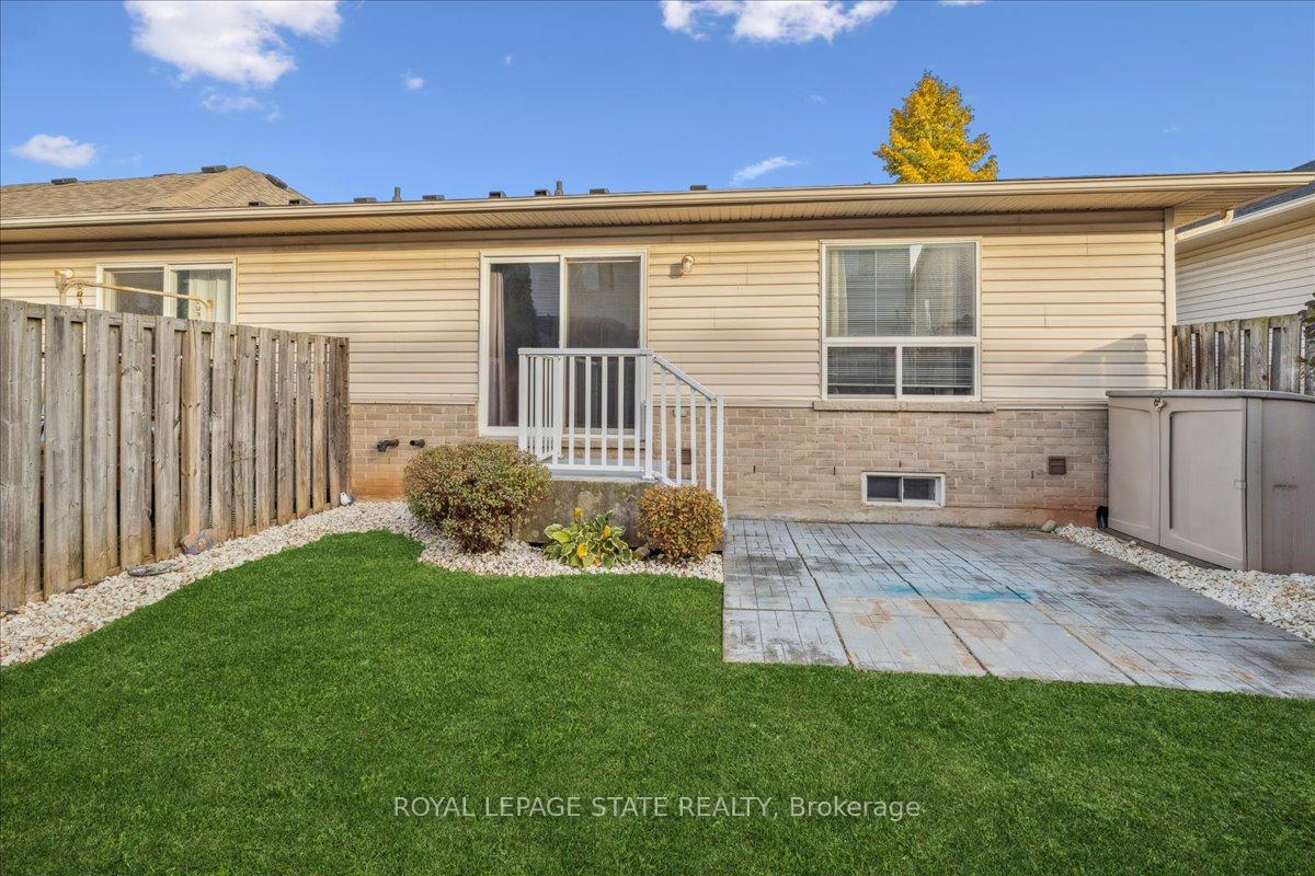 Photo 5 of Unit 45, 24 Kenyon Crescent, Grimsby, Grimsby East — HOMEH