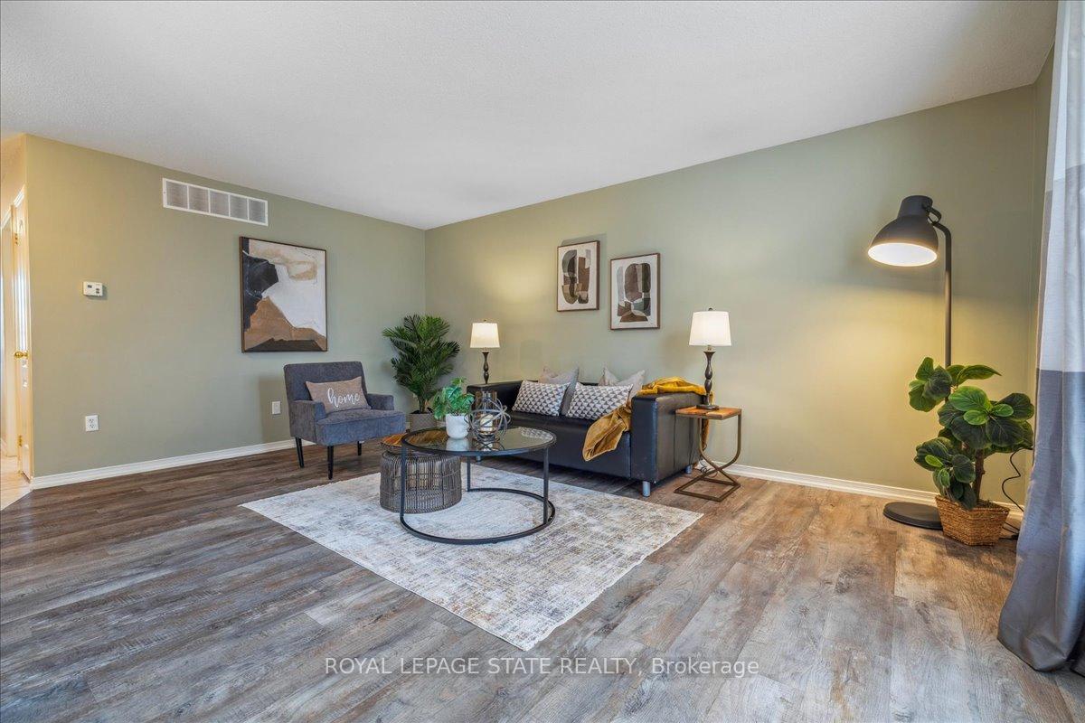 Photo 11 of Unit 45, 24 Kenyon Crescent, Grimsby, Grimsby East — HOMEH