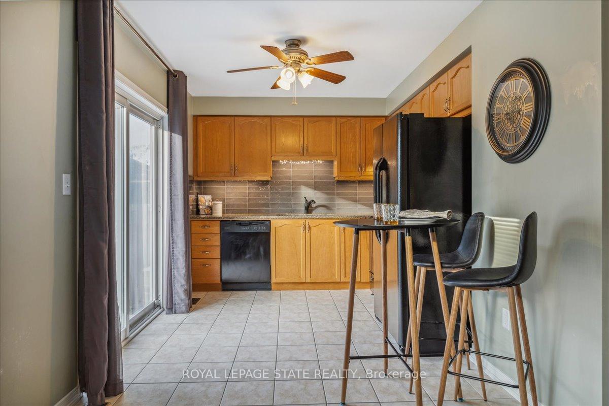 Photo 13 of Unit 45, 24 Kenyon Crescent, Grimsby, Grimsby East — HOMEH