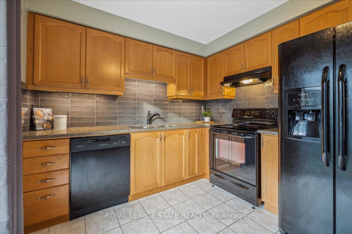 Photo 16 of Unit 45, 24 Kenyon Crescent, Grimsby, Grimsby East — HOMEH
