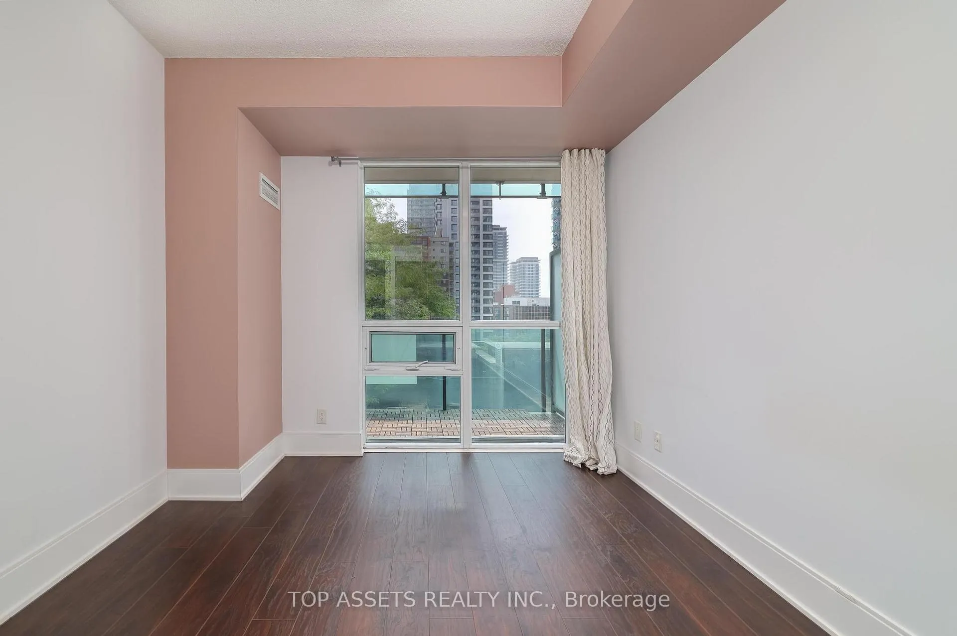 Photo 20 of Unit 708, 25 Broadway Avenue, Toronto, Mount Pleasant West — HOMEH