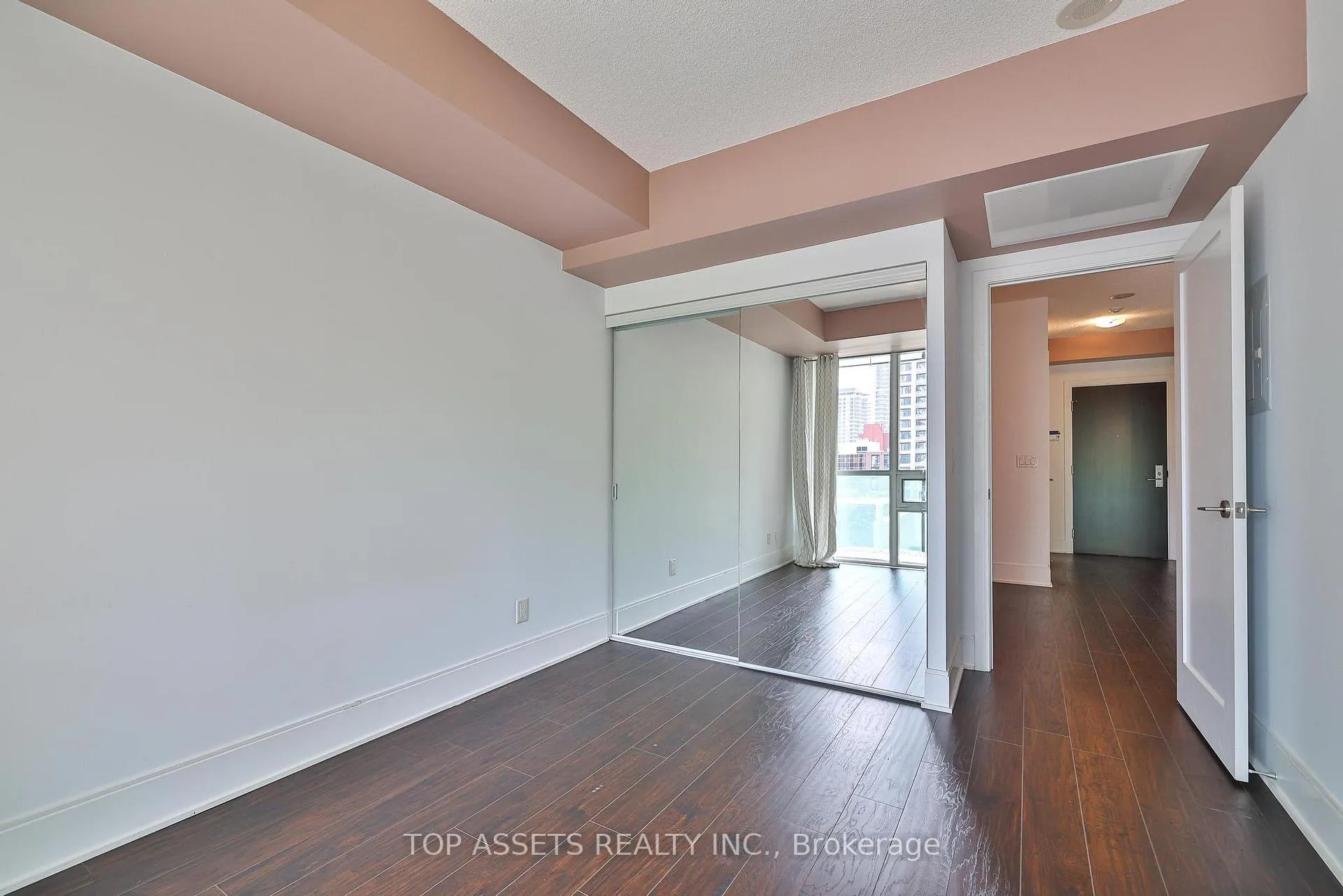 Photo 23 of Unit 708, 25 Broadway Avenue, Toronto, Mount Pleasant West — HOMEH