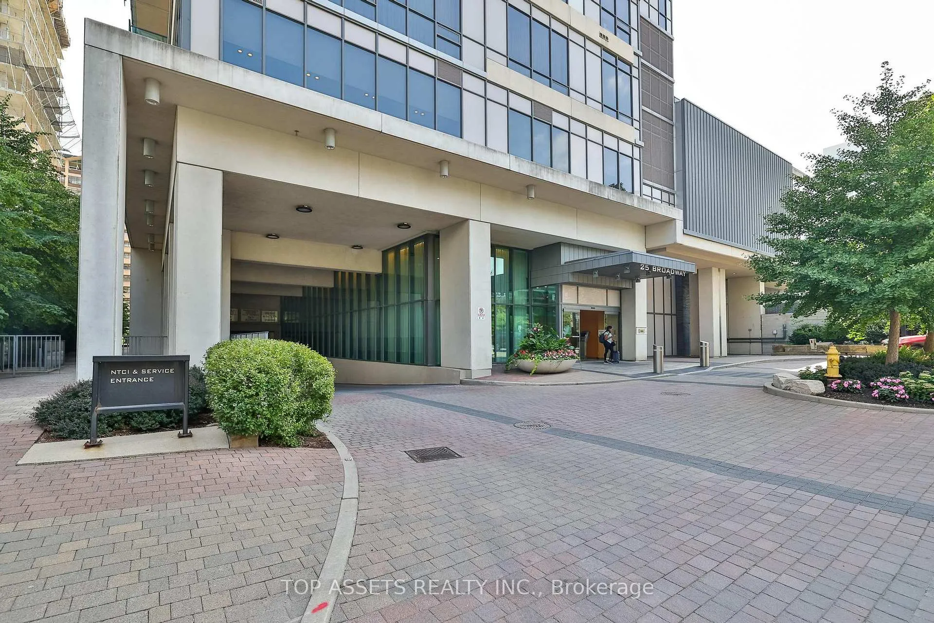 Photo 34 of Unit 708, 25 Broadway Avenue, Toronto, Mount Pleasant West — HOMEH