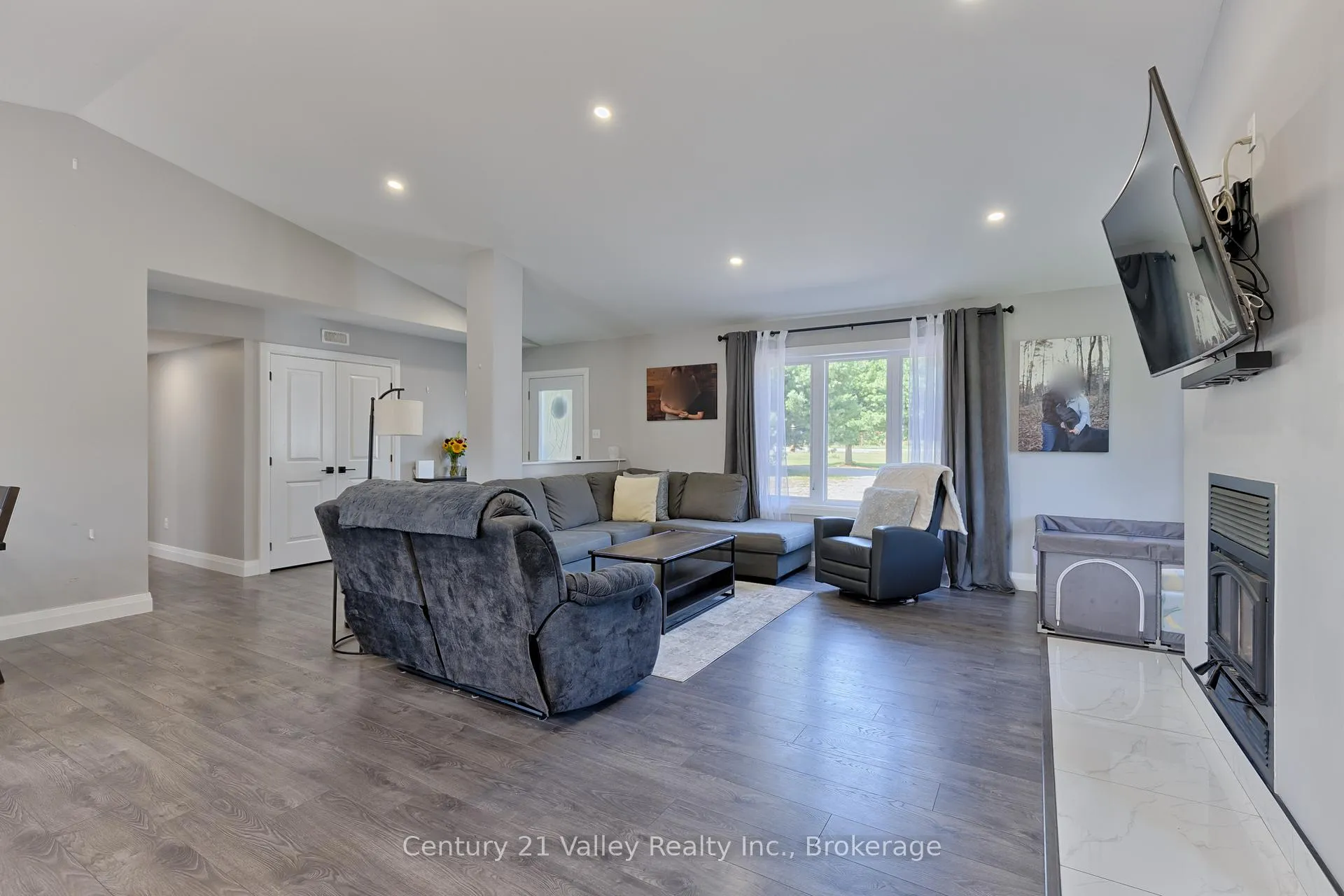 Photo 13 of 64 Eastern Avenue, Greater Madawaska — HOMEH