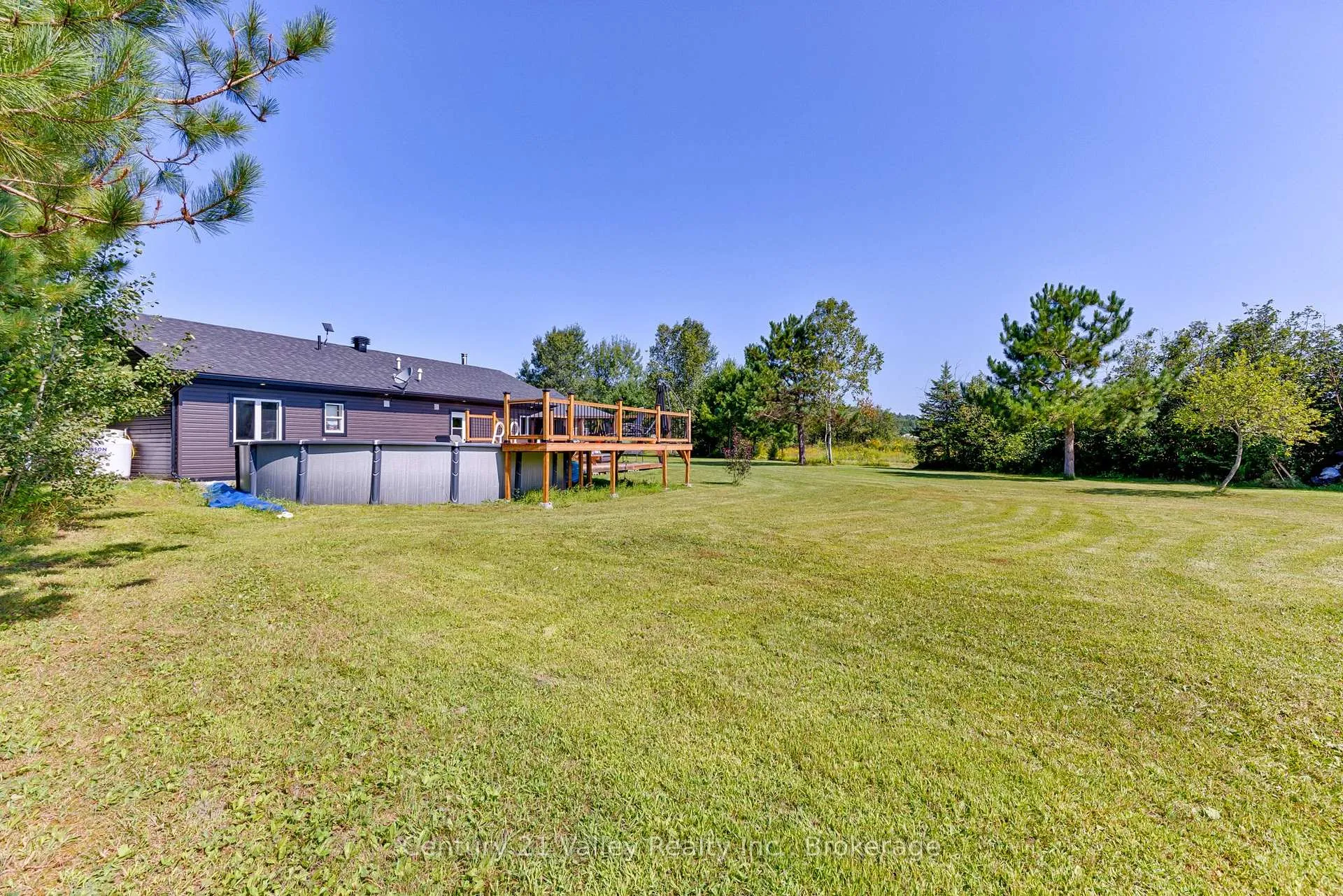 Photo 34 of 64 Eastern Avenue, Greater Madawaska — HOMEH