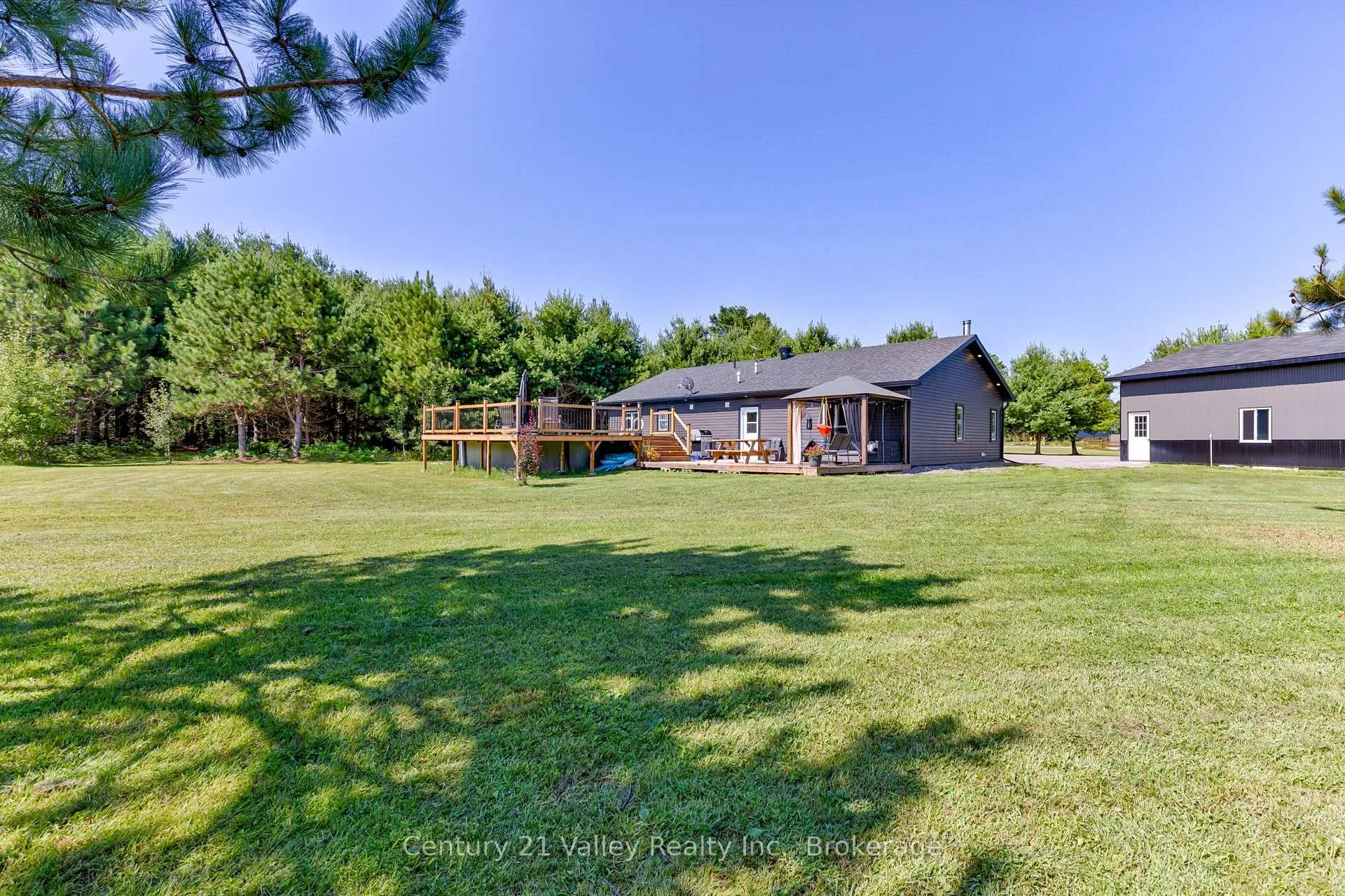 Photo 36 of 64 Eastern Avenue, Greater Madawaska — HOMEH