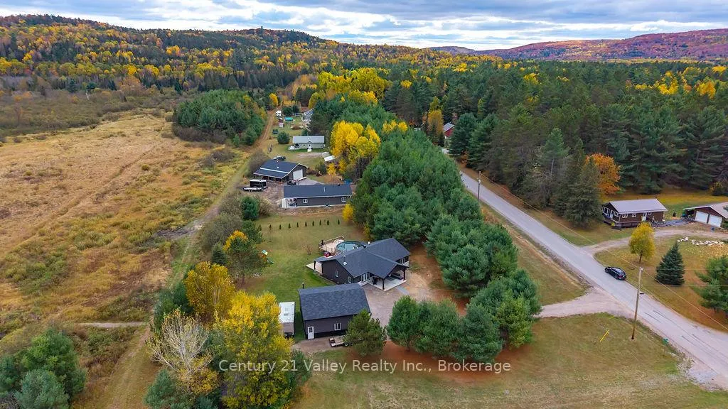 Photo 44 of 64 Eastern Avenue, Greater Madawaska — HOMEH