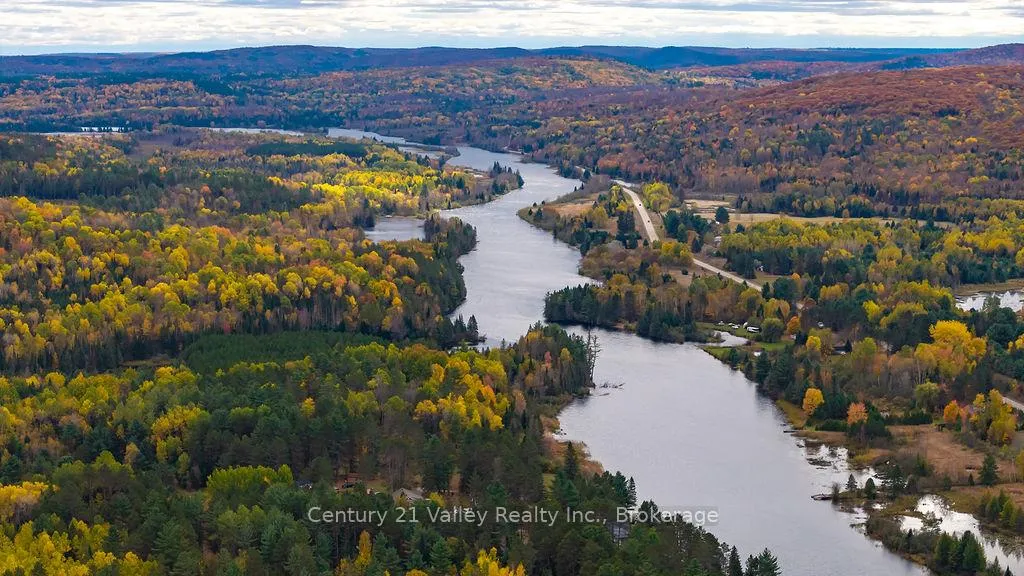 Photo 48 of 64 Eastern Avenue, Greater Madawaska — HOMEH