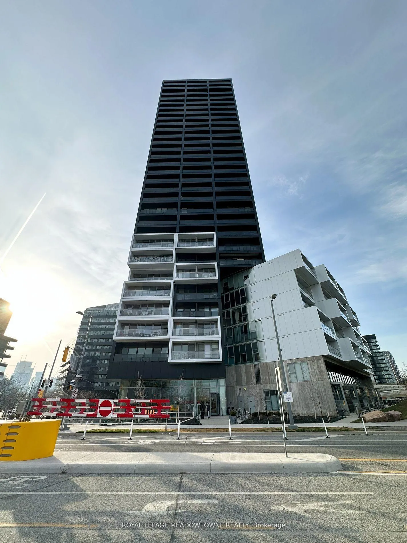 Photo 3 of Unit 2104, 170 Bayview Avenue, Toronto, Moss Park — HOMEH