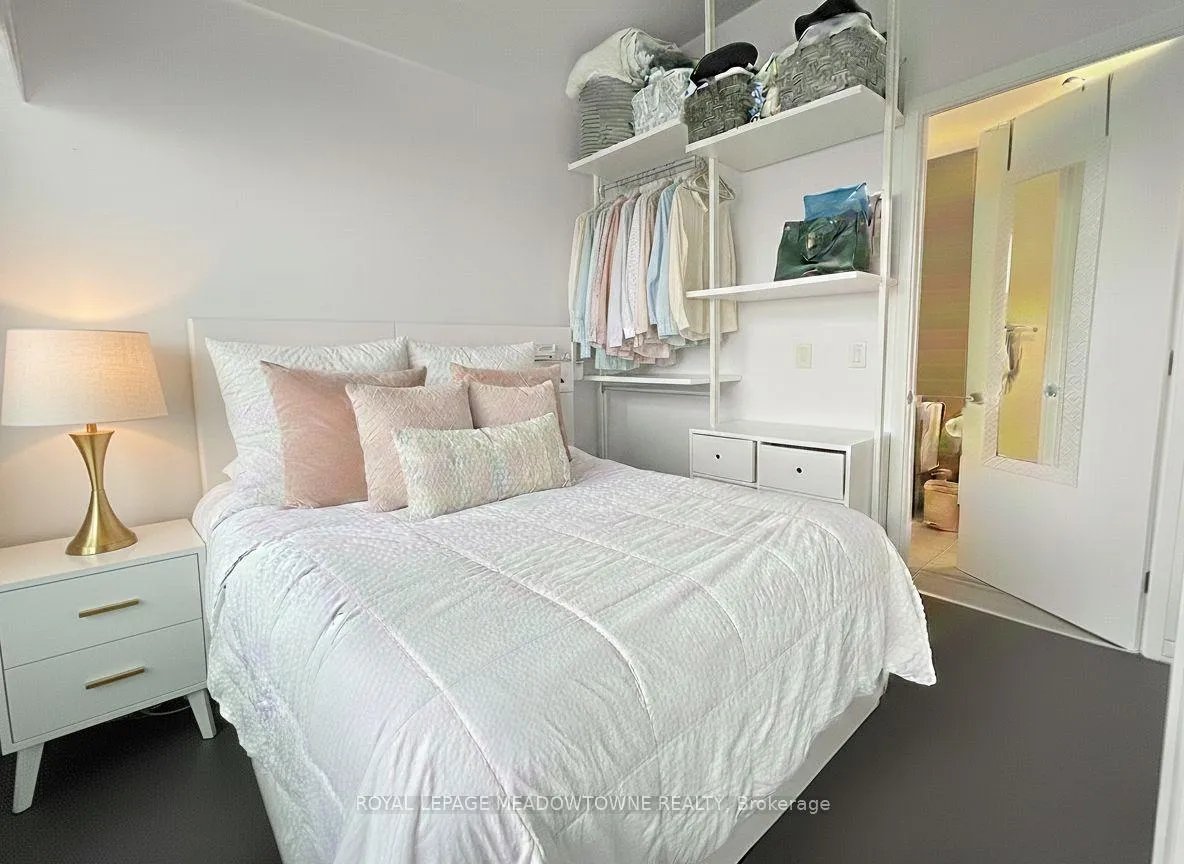 Photo 9 of Unit 2104, 170 Bayview Avenue, Toronto, Moss Park — HOMEH