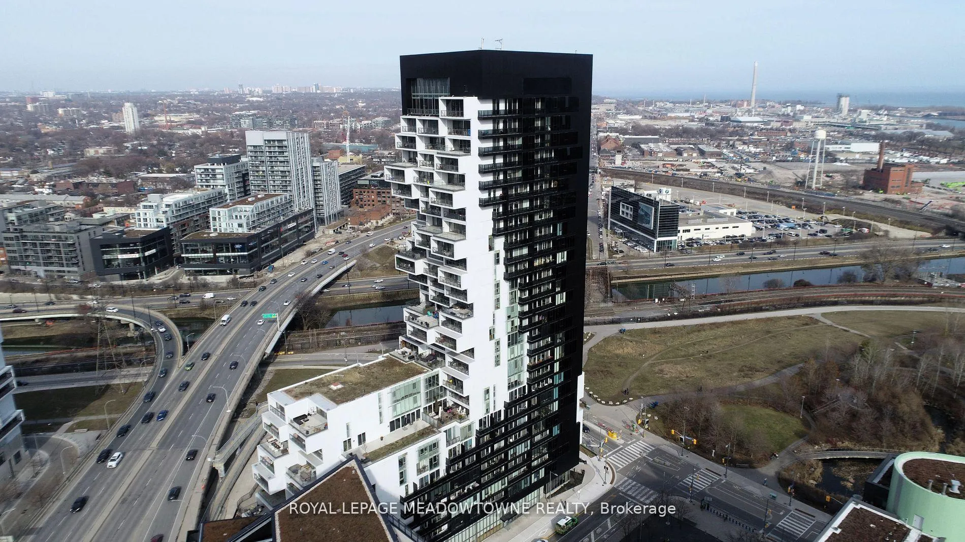 Photo 18 of Unit 2104, 170 Bayview Avenue, Toronto, Moss Park — HOMEH