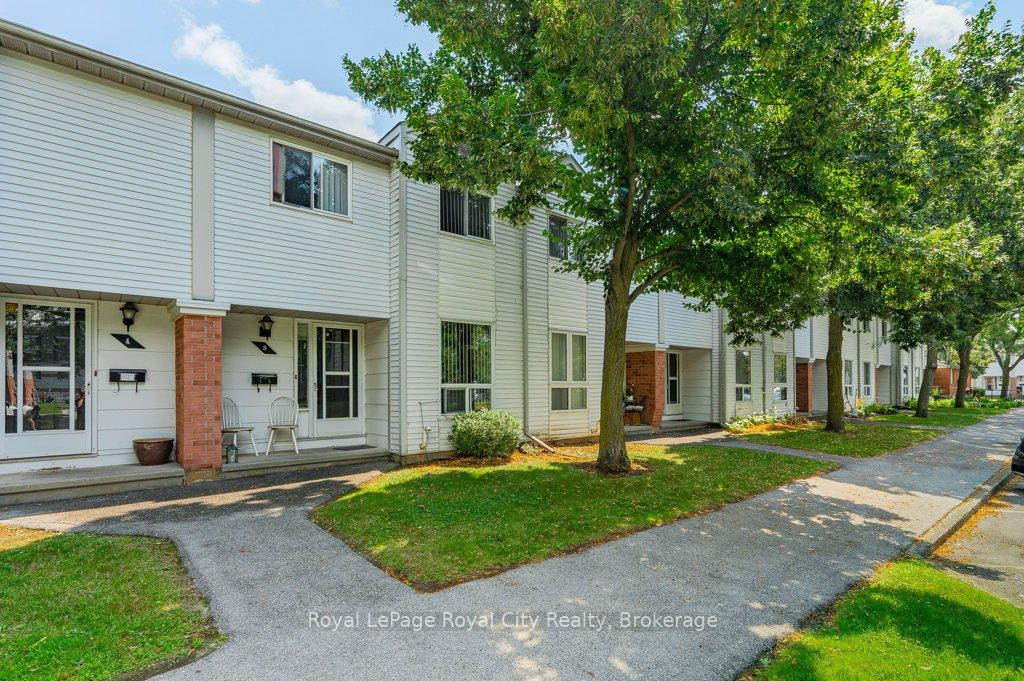 Photo 3 of Unit 5, 40 Imperial Road N, Guelph, Willow West/Sugarbush/West Acres — HOMEH