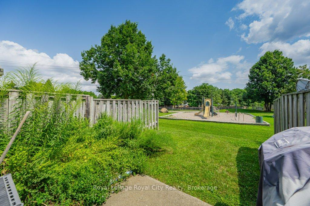 Photo 9 of Unit 5, 40 Imperial Road N, Guelph, Willow West/Sugarbush/West Acres — HOMEH