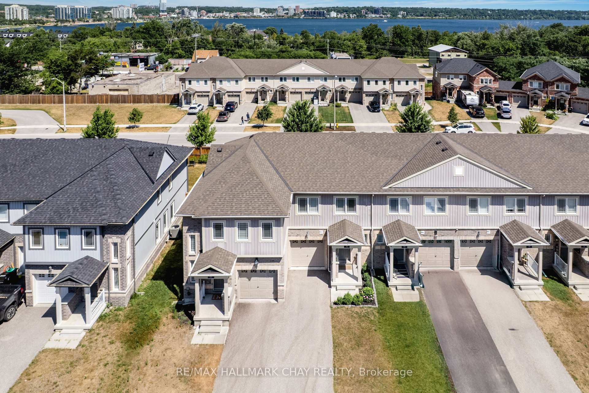 Photo 1 of 82 Franks Way, Barrie, Allandale — HOMEH