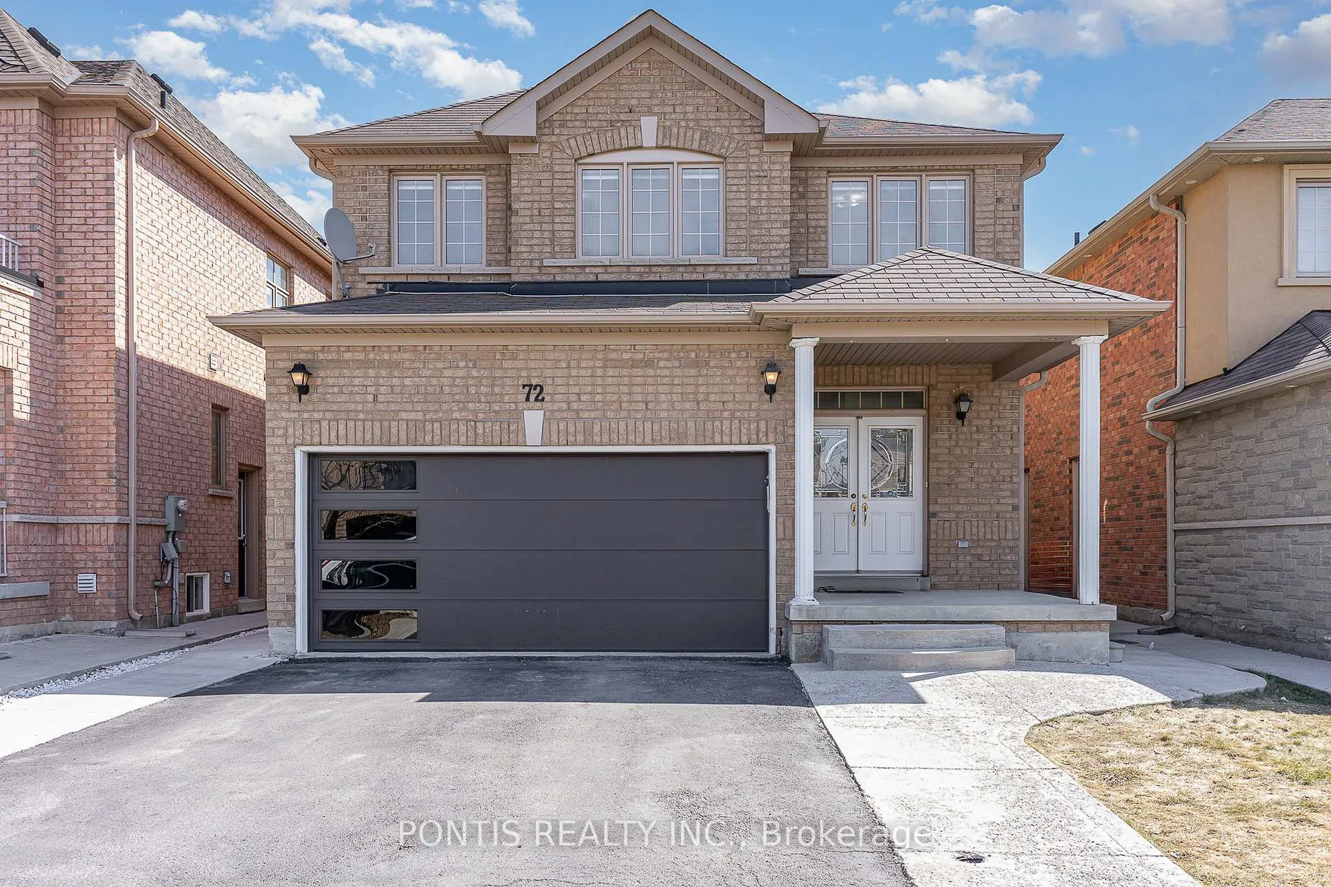 Photo 2 of 72 Vanwood Crescent, Brampton, Vales of Castlemore — HOMEH